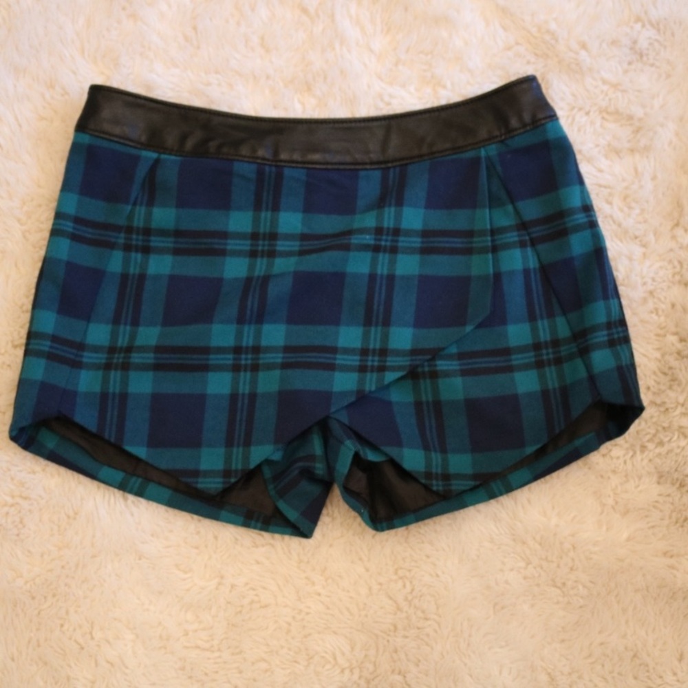 🏷️NWOT~AEROPOSTALE PLAID SKIRT/SKORT